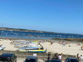 Studio vue mer face à la plage
